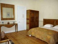 Location de particuliers � particuliers H.de Surg�res, le calme au coeur de Surg�res Chambres d'hotes Charente maritime photo 2