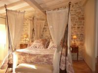 Location de particuliers � particuliers Ch�teau Roumani�res, chambres d'h�tes, producteur devins  Chambres d'hotes H�rault photo 6