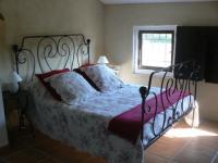 Location de particuliers � particuliers La Grange Saint-Paul G�te dans une ancienne ferme du XVII�me si�cle avec salle de sport. G�te Vaucluse photo 8
