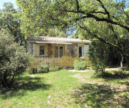Location de particuliers � particuliers Gite 2/4 pers piscine au calme dans un parc  G�te H�rault