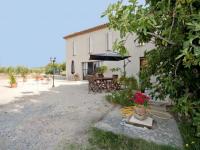 Location g�te, chambres d'hotes Bastide saint Victor au milieu des vignes, au pied du Lub&eacute;ron dans le d�partement Vaucluse 84