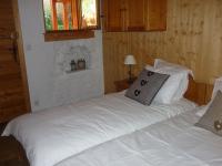 Location de particuliers � particuliers La biche des loups chambre d'h�tes au pied des pistes Chambres d'hotes Savoie photo 8