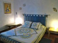 Location de particuliers � particuliers Maison avec jardin au milieu de pr�s et vignes Location saisonni�re Bouches du rh�ne photo 4