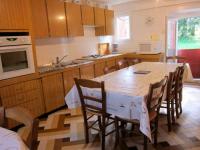 Location de particuliers � particuliers G�te du Mont Gery 15 pers avec 6 chambres en plein coeur de la r�gion des lacs G�te Jura photo 5