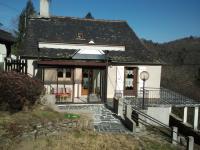 Location g�te, chambres d'hotes A louer G&icirc;te de France 3 &eacute;pis Vue imprenable sur les gorges de la V&eacute;z&egrave;re dans le d�partement Corr�ze 19