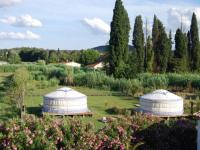 Location de particuliers � particuliers � Yourtes de Provence entre les massifs des Alpilles et du Luberon Location saisonni�re Bouches du rh�ne photo 7