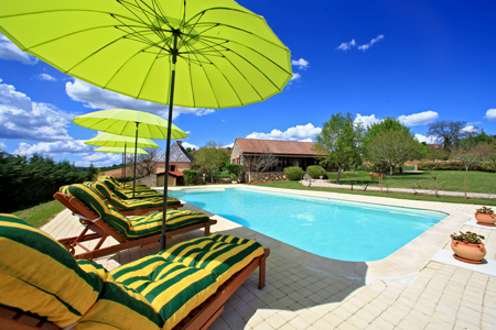 Location de particuliers � particuliers Le Clos des Lilas, 3 G�tes de charme 2/5 pers. G�te Dordogne