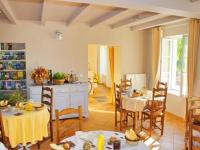 Location de particuliers � particuliers Le Chiz�, chambres d�h�tes & g�tes ruraux � Trizay Rochefort sur Mer Chambres d'hotes Charente maritime photo 8