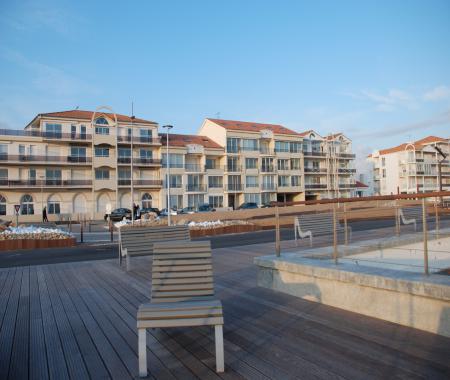 Location de particuliers � particuliers Location VACANCES Appartement Saint Jean de Monts FACE  A  LA  MER Location saisonni�re Vend�e