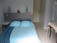 Location de particuliers � particuliers Domaine de la Palle Au c�ur d�un parc clos et arbor�, bord� par la Sioule H�tel Puy de D�me photo 2