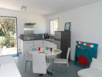 Location de particuliers � particuliers Appartement ind�pendant dans domaine, tout pr�s des plages Location saisonni�re H�rault photo 6