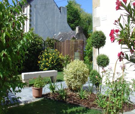 Location de particuliers � particuliers Votre s�jour en bordure de rivi�re, a quelques kilom�tres de la mer, au centre d'un village pittoresque Location saisonni�re Morbihan