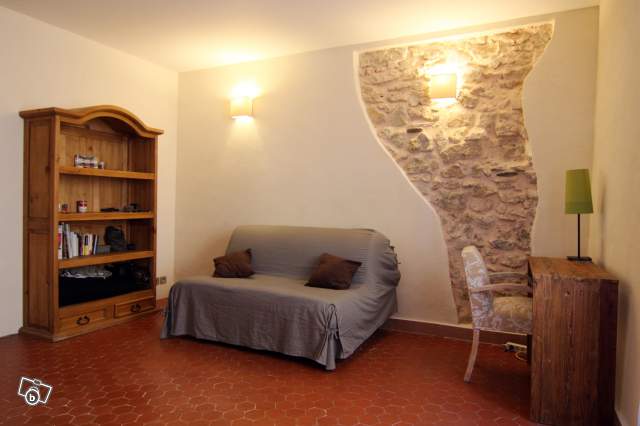 Location de particuliers � particuliers Studio de charme entre mer et montagne en plein c�ur de Mouans-Sartoux, petit village de Provence Location saisonni�re Alpes maritimes
