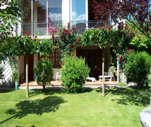 Location de particuliers � particuliers Location Laroque aux portes des C�vennes Location saisonni�re H�rault