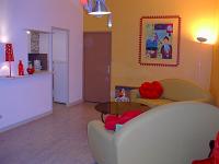 Location de particuliers � particuliers La Petite Traboule - CENTRE VILLE en plein coeur du quartier ancien de M�con Chambres d'hotes Sa�ne et Loire photo 2