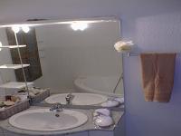 Location de particuliers � particuliers La Petite Traboule - CENTRE VILLE en plein coeur du quartier ancien de M�con Chambres d'hotes Sa�ne et Loire photo 4