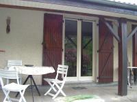 Location de particuliers � particuliers -2 chambres villa tout confort avec piscine enfants Location saisonni�re Puy de D�me photo 4
