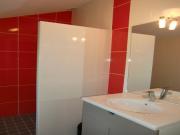 Location de particuliers � particuliers Gite 3CLES JACUZZI -P�che PRIVE � 250m -  Location insolite Cantal photo 5