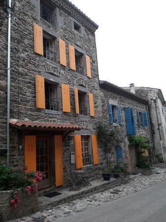 Location de particuliers � particuliers G�te � Lavo�te-Chilhac, presqu��le enlac�e par la rivi�re Allier  G�te Haute loire