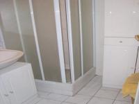 Location de particuliers � particuliers CHAMBRE Avec salle de douche priv�e et wc a 2 pas de la mer Chambres d'hotes Alpes maritimes photo 3