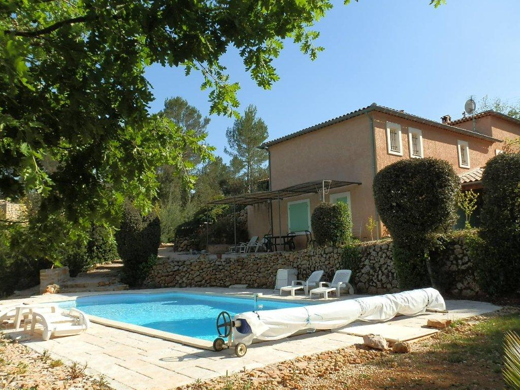 Location de particuliers � particuliers G�TE EN PROVENCE VERTE, Tr�s belle vue panoramique typiquement Proven�ale G�te Var