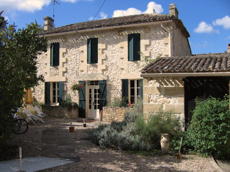 Location de particuliers � particuliers Maison Arc-en-Ciel La Source  belle vue sur Villefranche de Longchat Chambres d'hotes Dordogne