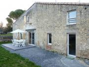 Location de particuliers � particuliers Gite 6/8 personnes proche Bordeaux/St Emilion, village entour� de bois et de vignes G�te Gironde photo 8