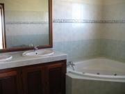 Location de particuliers � particuliers Loue meubl� sur le t�velave vue imprenable sur le lagon de l'�tang-sal�(ile de la r�union) Location saisonni�re R�union photo 8