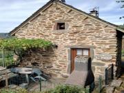 Location de particuliers � particuliers G�te au pied de l'Aubrac avec terrasse et vue sur vall�e du Lot   G�te Aveyron photo 2