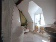 Location de particuliers � particuliers Aux 3 roses Maison de charme proche Guedelon Chambres d'hotes Yonne photo 5