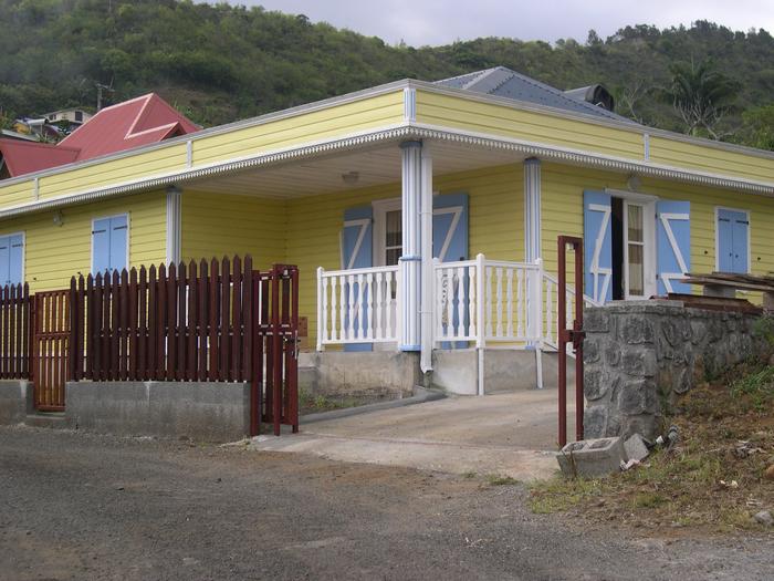 Location de particuliers � particuliers O p'tit marron petit village cr�ole Location saisonni�re R�union