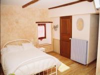 Location de particuliers � particuliers L'oustaou di Pisterle-Chambres d'hotes � Chauzon Proche Ruoms et Balazuc Ard�che Meridionale-Proche Vallon pont d'Arc Chambres d'hotes Ard�che photo 8