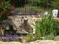 Location de particuliers � particuliers Jardin d'antan avec vue panoramique sur les vignes et montagne Chambres d'hotes Vaucluse photo 5