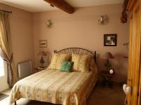 Location de particuliers � particuliers Jardin d'antan avec vue panoramique sur les vignes et montagne Chambres d'hotes Vaucluse photo 7