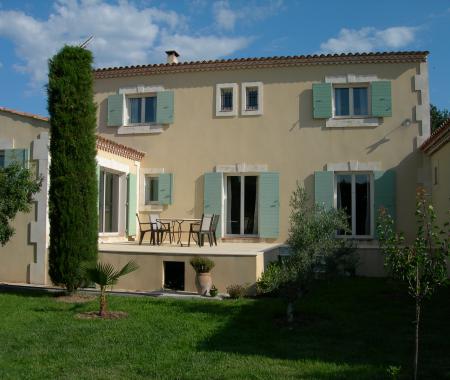 Location de particuliers � particuliers Les cigales Au coeur du parc naturel des Alpilles Chambres d'hotes Bouches du rh�ne