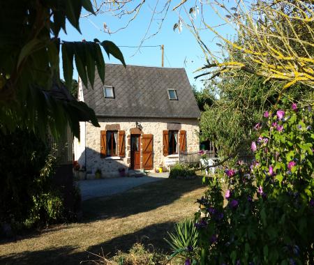 Location de particuliers � particuliers Gite Les Hauts Demeurants, au coeur Foret Maine Normandie, 10 min de sill� le Guillaume G�te d'�tape Sarthe