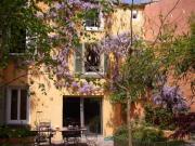 Location de particuliers � particuliers Maisonnette de charme en plein centre ville, � 200 m des trams et des bus G�te Puy de D�me photo 8