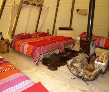 Location de particuliers � particuliers Tipi d'h�tes, habitat traditionnel Am�rindien disposant de tout le confort moderne Location saisonni�re Vosges