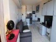 Location de particuliers � particuliers VUE PORT JOLI STUDIO CABINE CLIMATISE CLASSE A LA MAIRIE PLAGES MARCHE CENTRE RESTOS A PIED GARES A 2 PAS IDEALEMENT SITUE BOX INTERNET ANCV Location saisonni�re Alpes maritimes photo 14