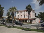 Location de particuliers � particuliers HOTEL DE CHARME SUR LA COTE VAROISE, Face � la plage et promenade de Bonnegr�ce H�tel Var photo 8