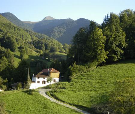 Location de particuliers � particuliers CHAMBRES ET TABLE D'HOTES AU VIEUX LOGIS Chambres d'hotes Hautes Pyr�n�es