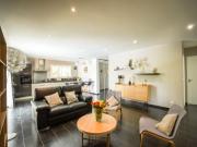 Location de particuliers � particuliers Maison contemporaine avec piscine chauff�e  et jardin Maison contemporaine avec piscine et jardin Location saisonni�re Lot photo 4