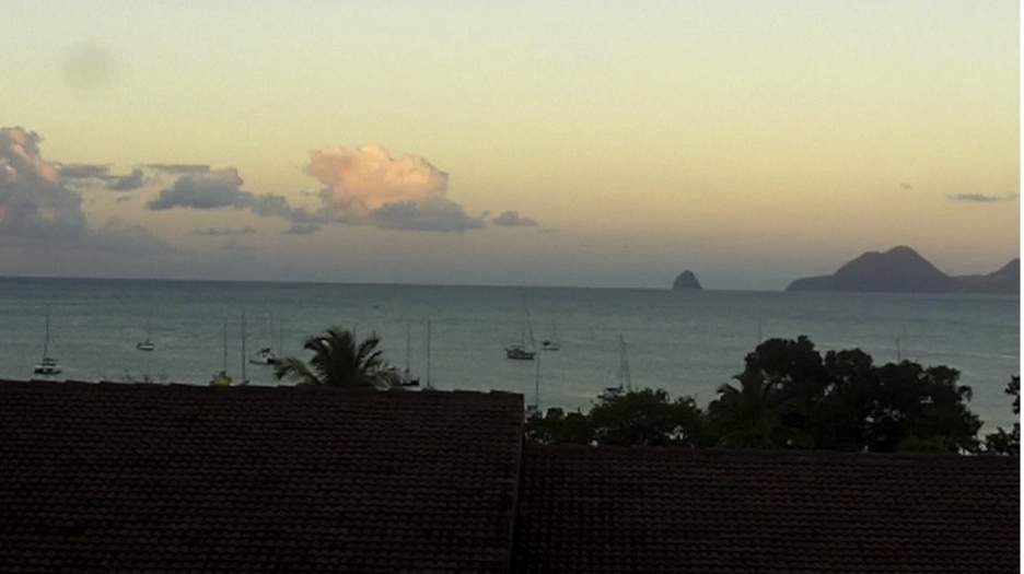 Location de particuliers � particuliers LOUE STUDIO  EN BORD DE MER AVEC VUE  IMPRENABLE SUR LA MER DES CARAIBES Location saisonni�re Martinique
