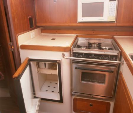 Location de particuliers � particuliers Location bateau a quai, marina de Port-louis Location saisonni�re Guadeloupe