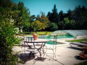 Location de particuliers � particuliers Maison d'h�tes avec piscine pr�s d'avignon 