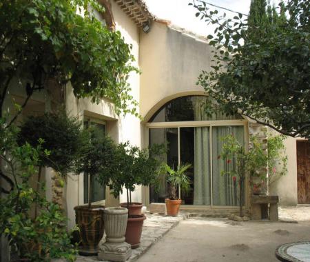 Location de particuliers � particuliers MAS EN PROVENCE/PISCINE/TENNIS/15 PERSONNES Location saisonni�re Vaucluse