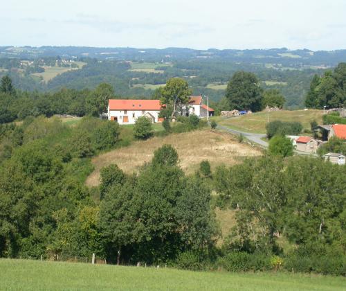 Location de particuliers � particuliers Le tilleul sur les hauteurs du M�andre Chambres d'hotes Puy de D�me