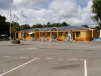 Location g�te, chambres d'hotes Location chalet dans camping **** &agrave; 5 min de la mer Saint-Yvi dans le d�partement Finist�re 29