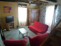 Location de particuliers � particuliers Gite � la ferme 6 personnes piscine Vallon Pont d'Arc G�te Ard�che photo 7