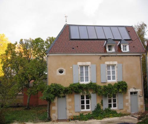 Location de particuliers � particuliers La petite maison amandinoise proche Gu�delon Chambres d'hotes Ni�vre